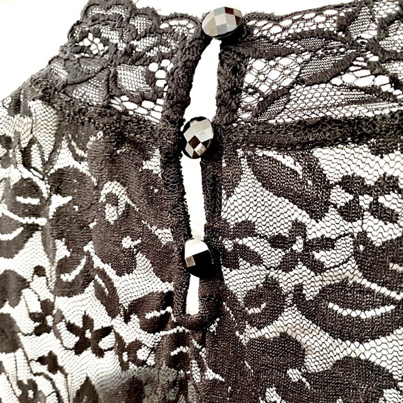 Feminine PATTY BOUTIK black lace top BRAND NEW size medium - Picture 6 of 6